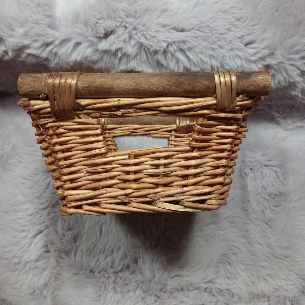 Woven Wicker Basket Golden Brown Medium with Wood Handles